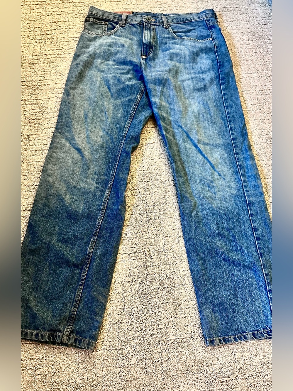 Merona Classic Fit Jeans Mens 34x32 Medium Wash Straight Leg Everyday Denim